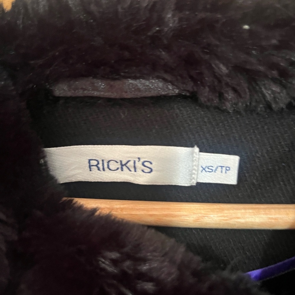 Ricki's Black coat Faux Fur Hood Belt - Picture 2 of 9